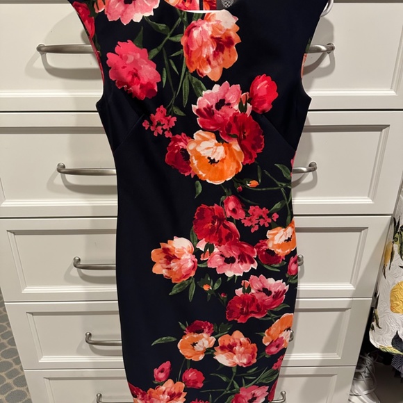 Vincent Camuto Bodycon dress - Picture 2 of 3